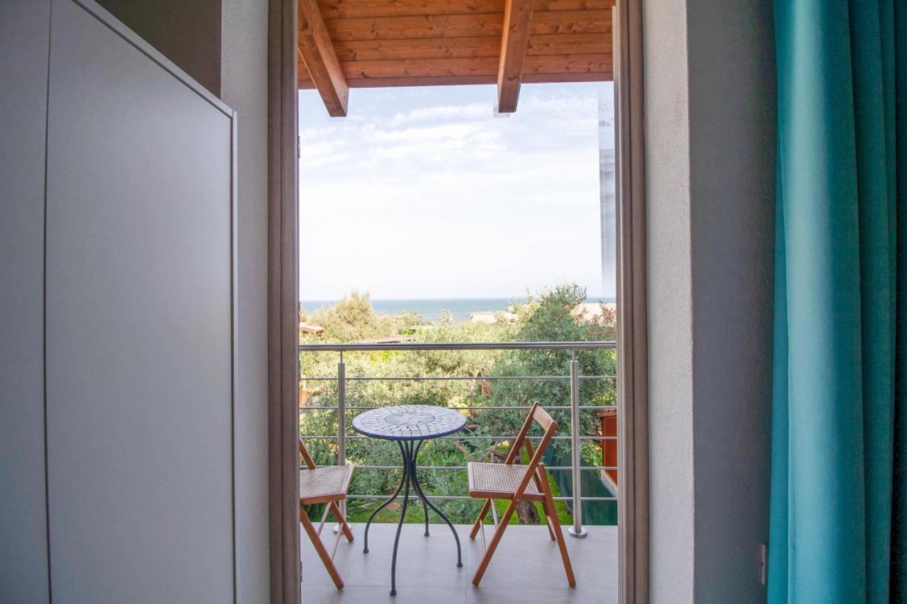 Domek Villa A 100Mt Dalla Spiaggia คาโปแตร์รา ภายนอก รูปภาพ